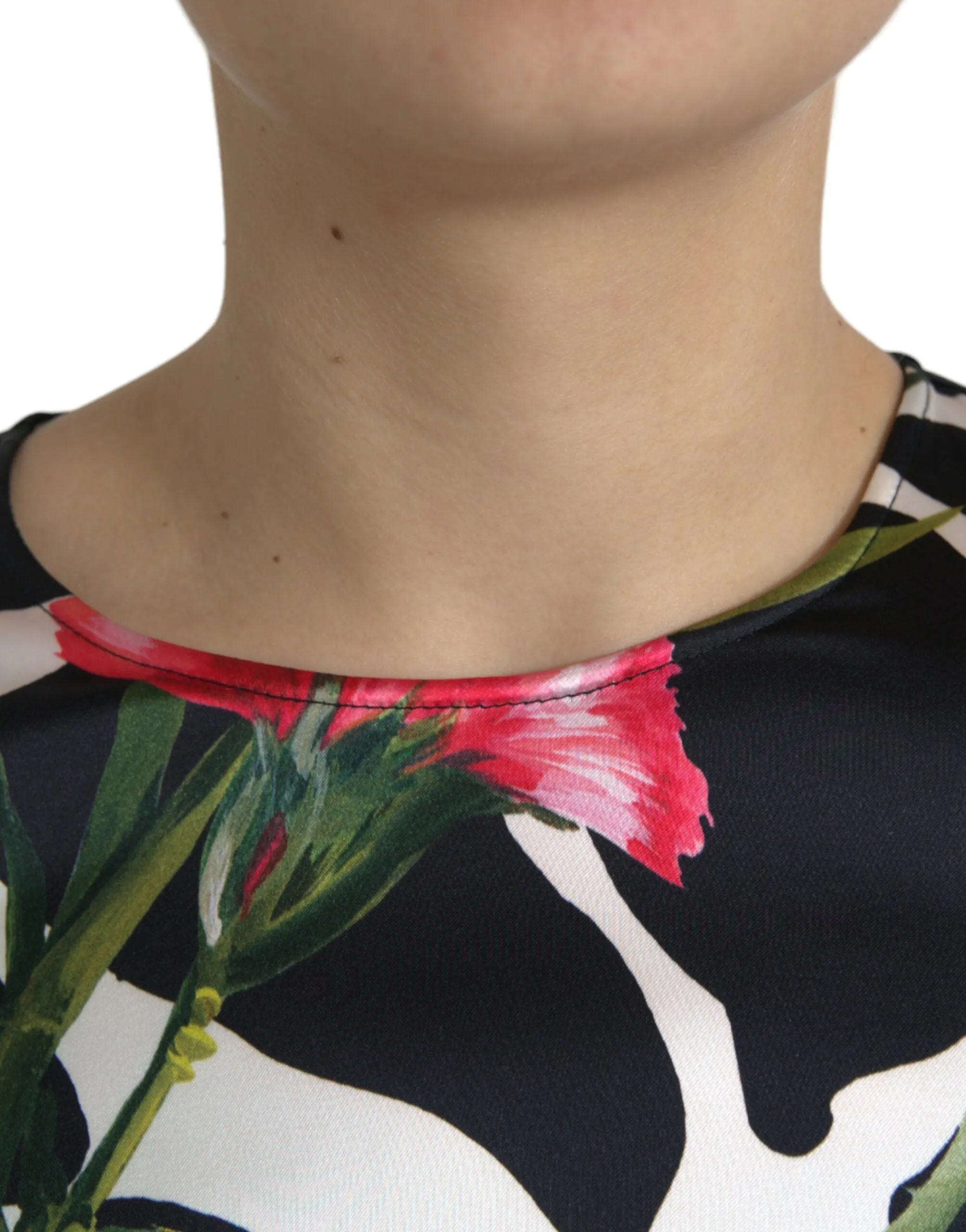 Elegant Floral Cropped Blouse Top sold by Louxly product image thumbnail 4