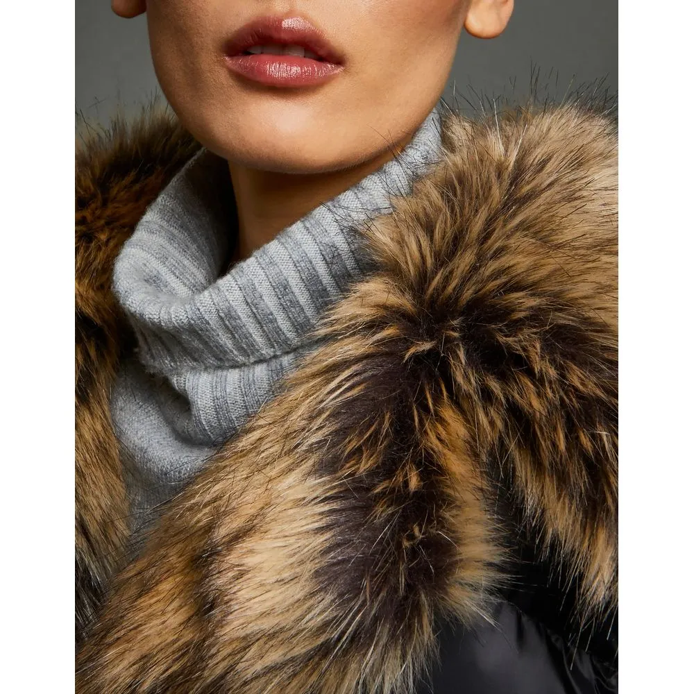 Chic Quilted Down Jacket with Faux Fur Details sold by Louxly product image thumbnail 5