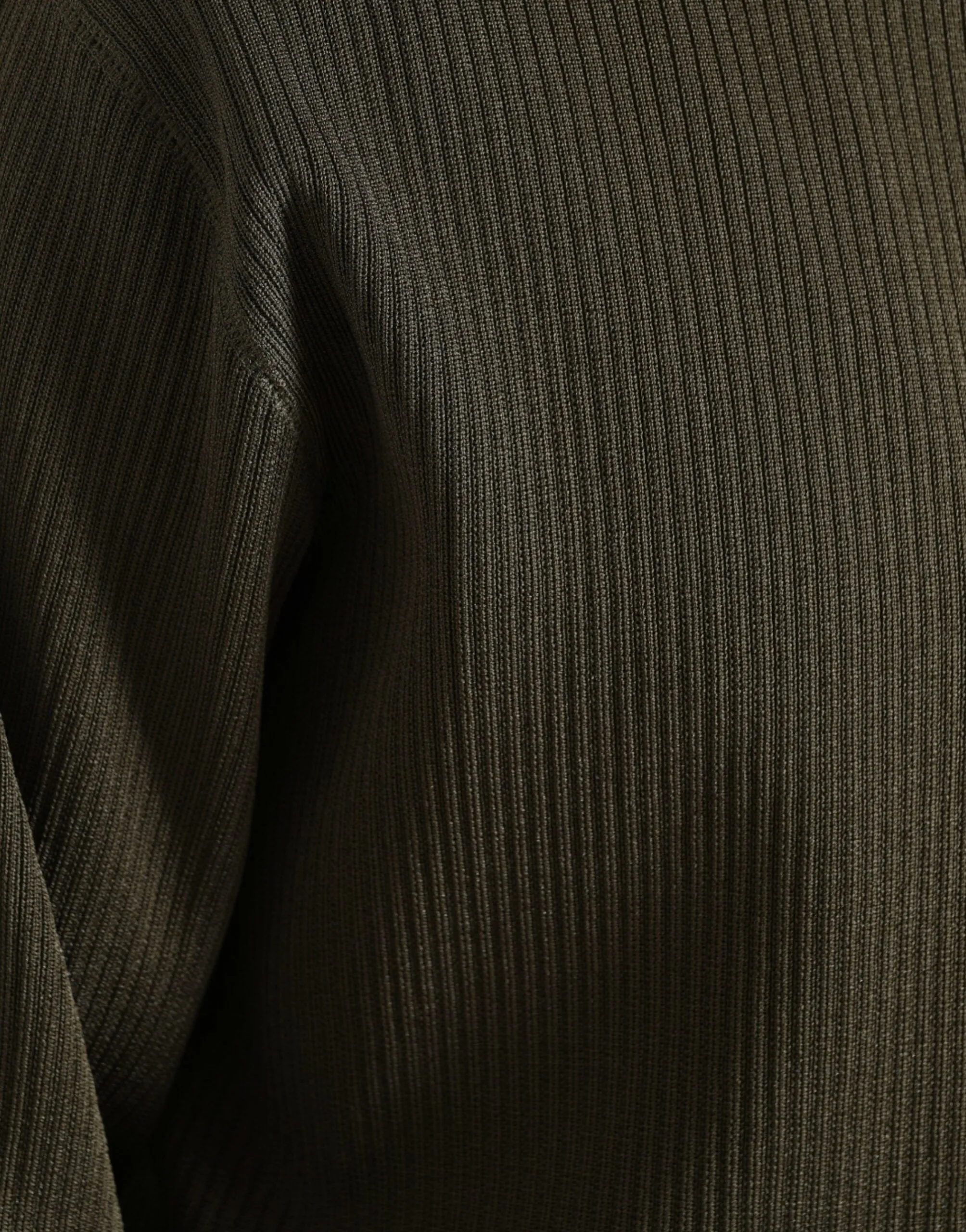 Elegant Green Crew Neck Sweater sold by Louxly product image thumbnail 3