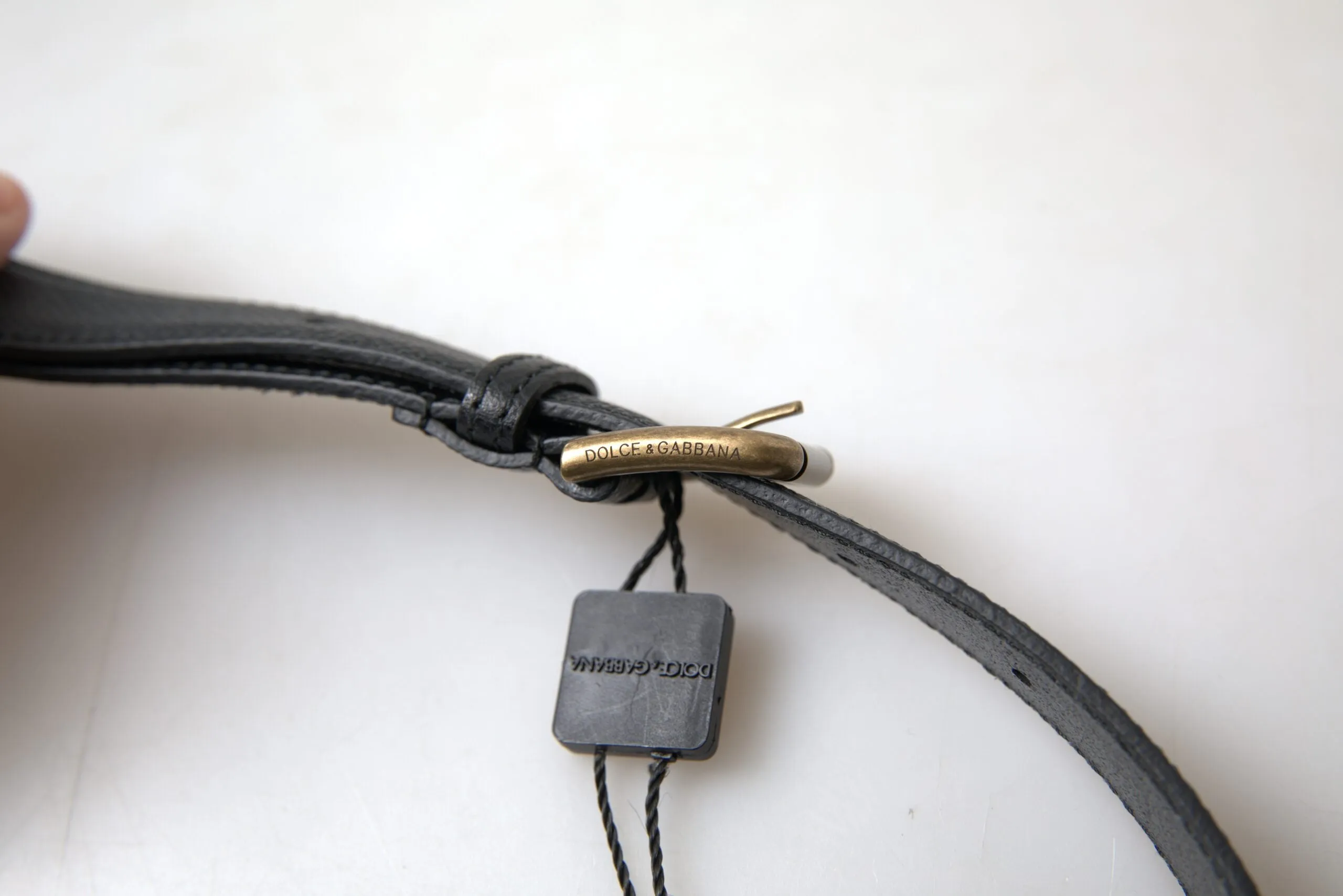 Elegant Black Italian Leather Belt sold by Louxly product image thumbnail 4