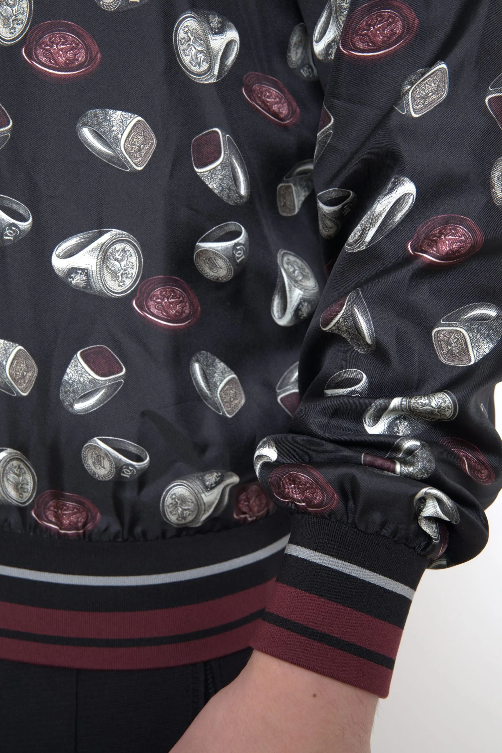 Elegant Silk Crewneck Pullover - Black Multicolor sold by Louxly product image thumbnail 4
