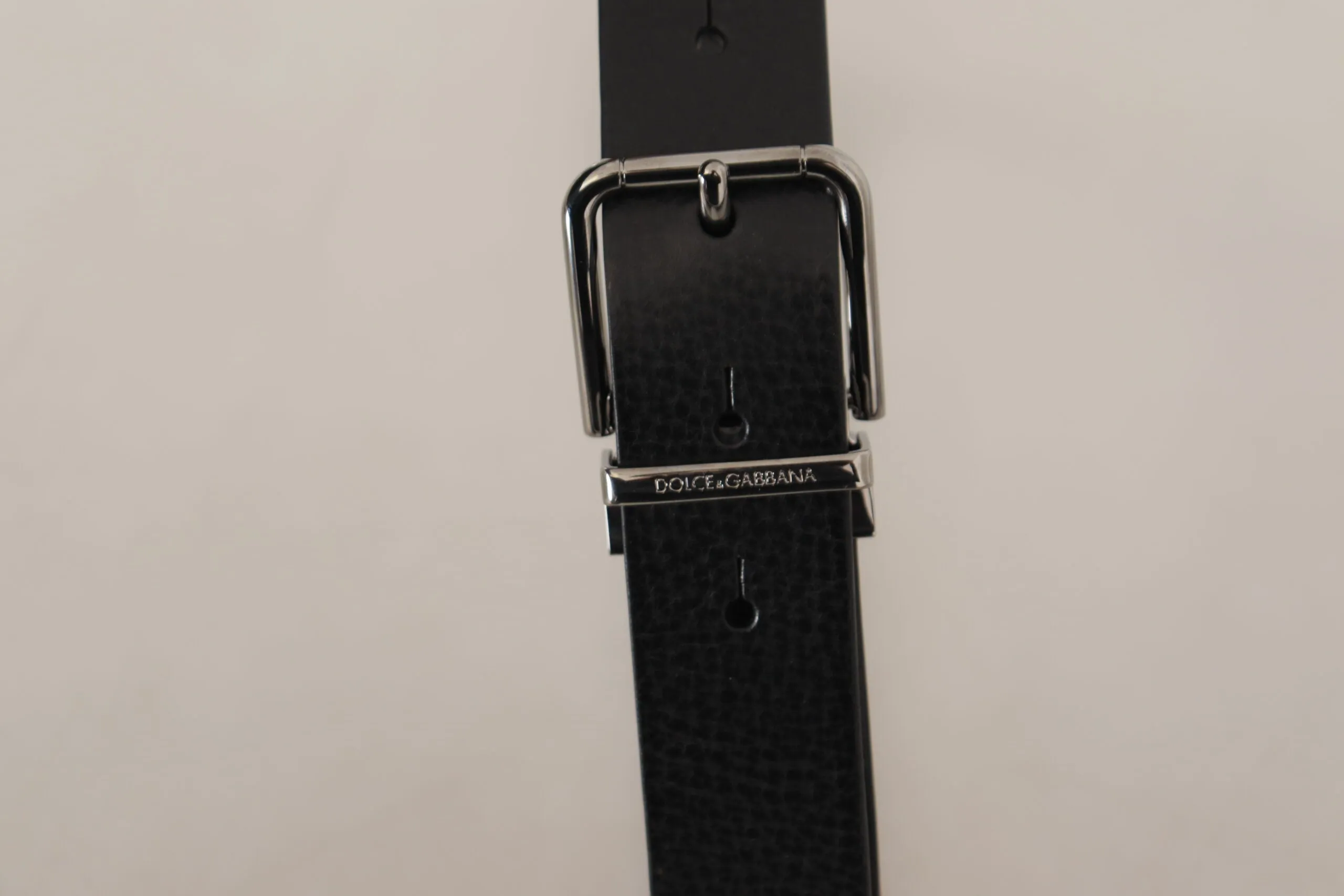 Elegant Black Leather Belt with Metal Buckle sold by Louxly product image thumbnail 3