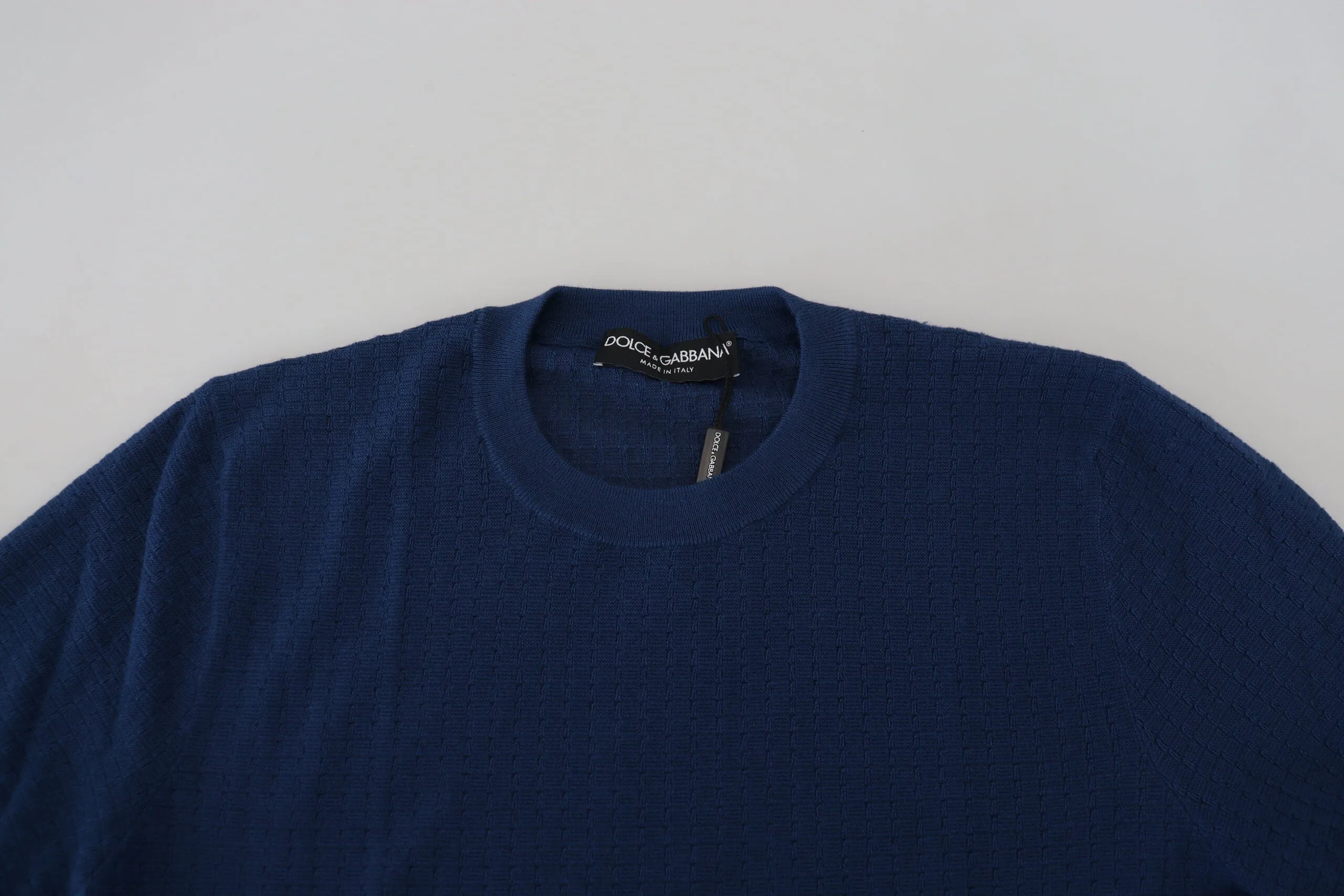 Elegant Blue Cashmere-Silk Men's Pullover sold by Louxly product image thumbnail 4