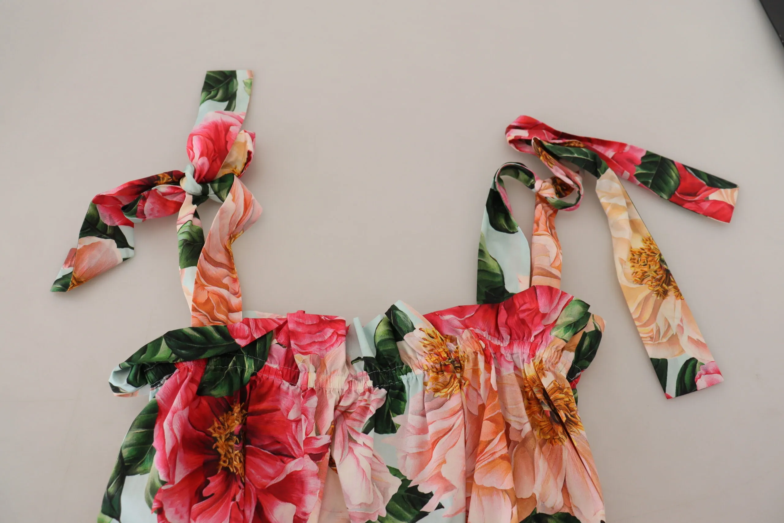 Elegant Floral Print Sleeveless Tank Top sold by Louxly product image thumbnail 5