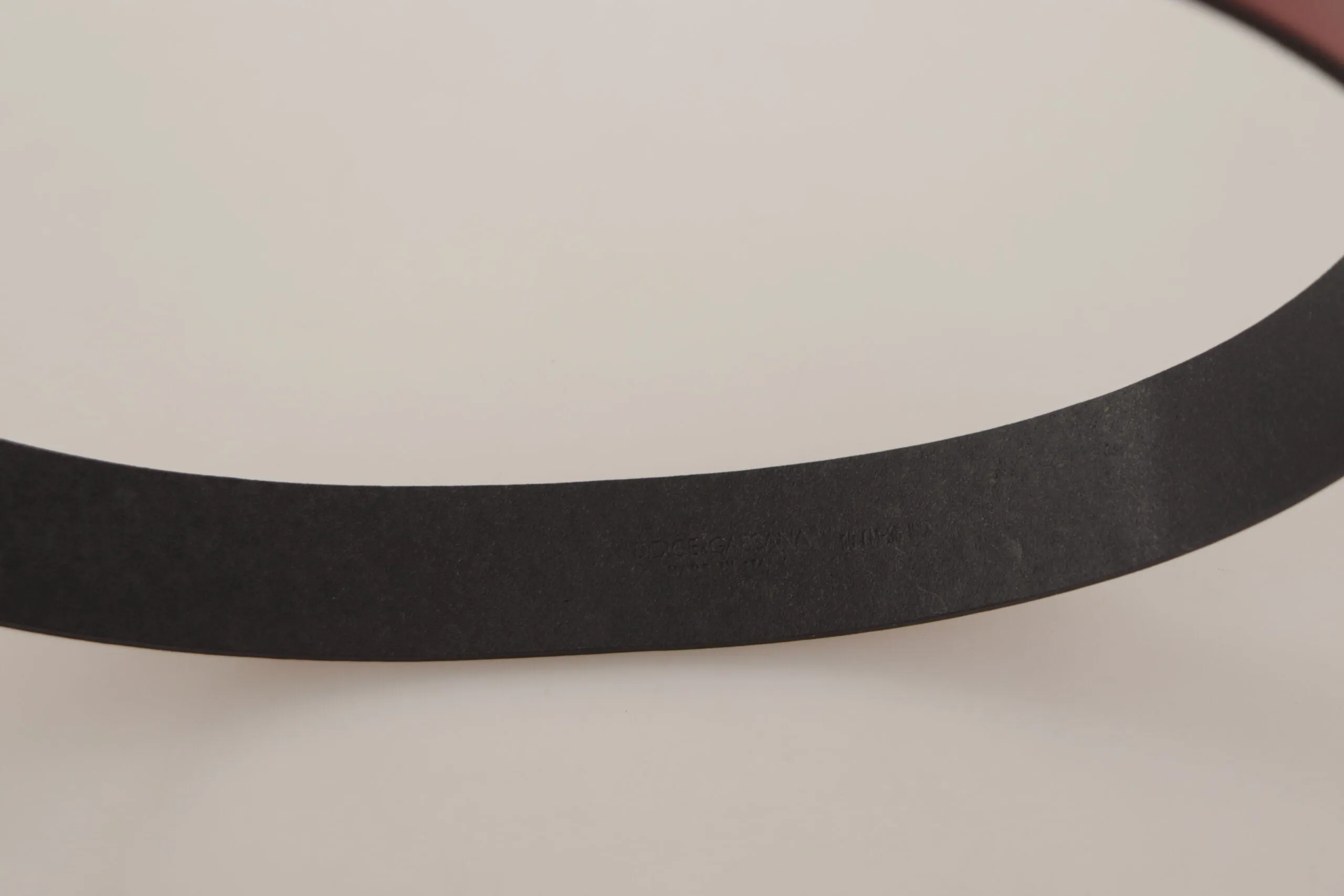 Elegant Red Leather Belt with Engraved Buckle sold by Louxly product image thumbnail 4