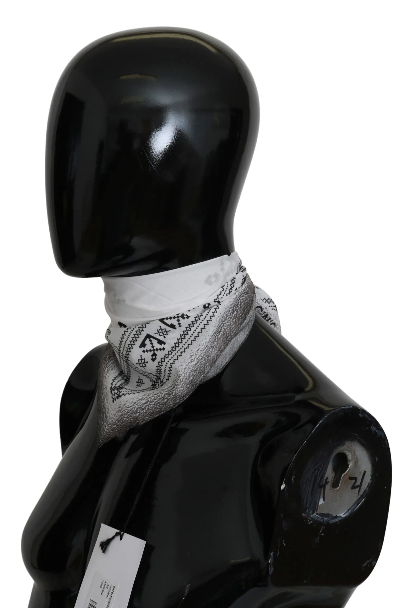 Chic White Cotton Men's Scarf sold by Louxly product image thumbnail 4