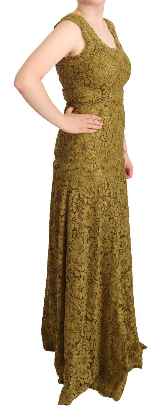 Elegant Lace Floor-Length Sleeveless Gown sold by Louxly product image thumbnail 3