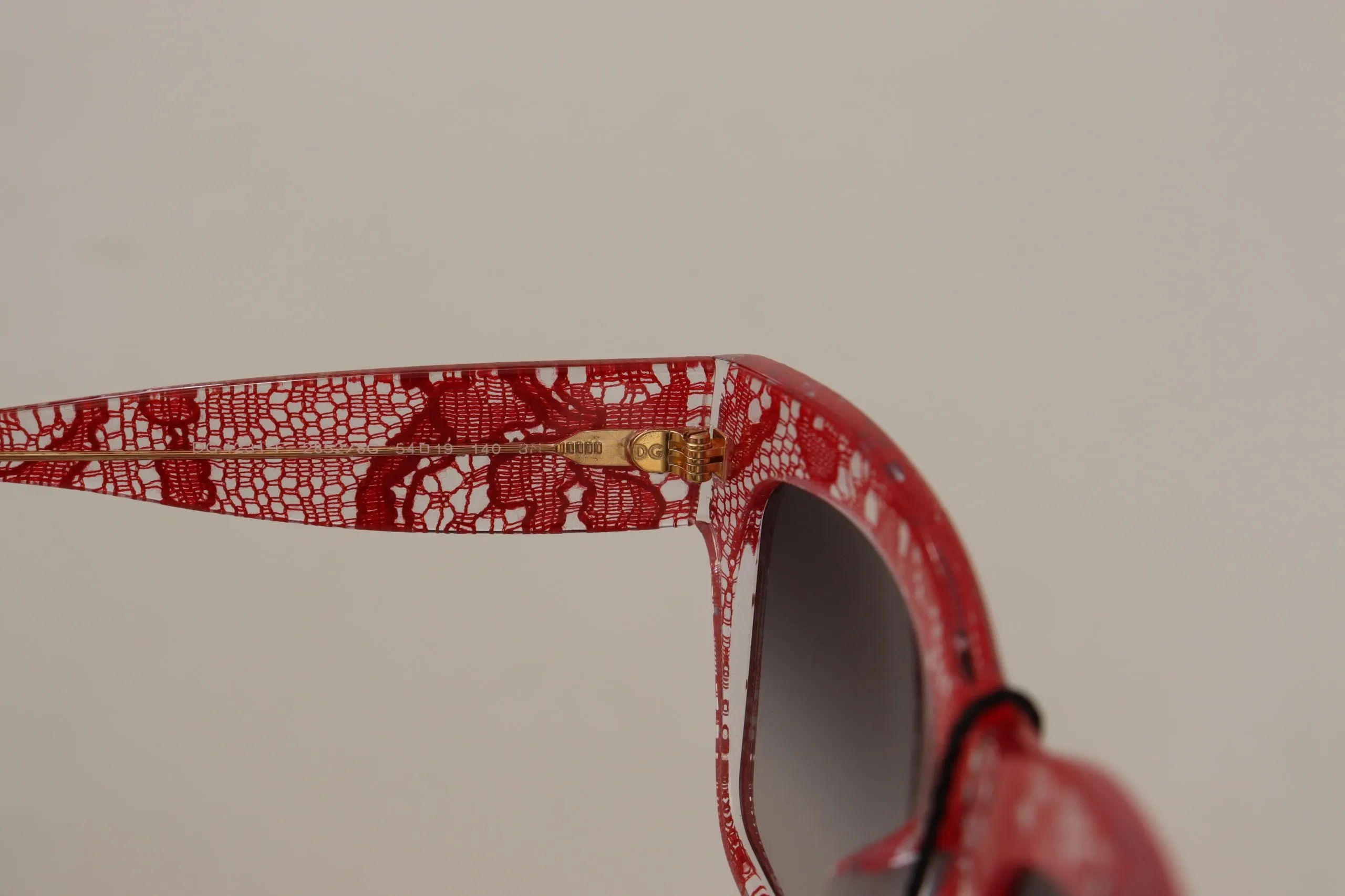 Elegant Sicilian Lace Insert Sunglasses sold by Louxly product image thumbnail 4