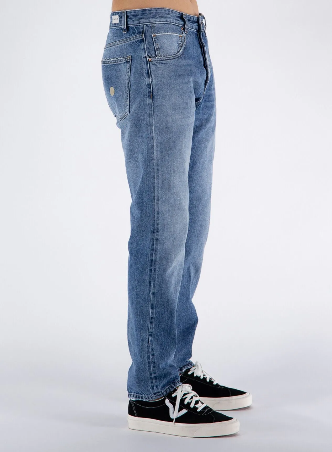 Elegant Medium Wash Men's Cotton Jeans sold by Louxly product image thumbnail 4