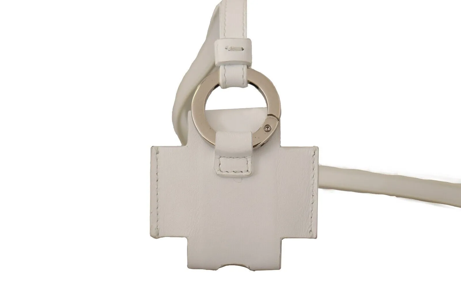 Elegant Leather Airpods Case in Pristine White sold by Louxly product image thumbnail 4