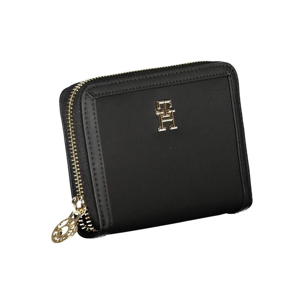 Elegant Zip Wallet with Ample Storage sold by Louxly product image thumbnail 2
