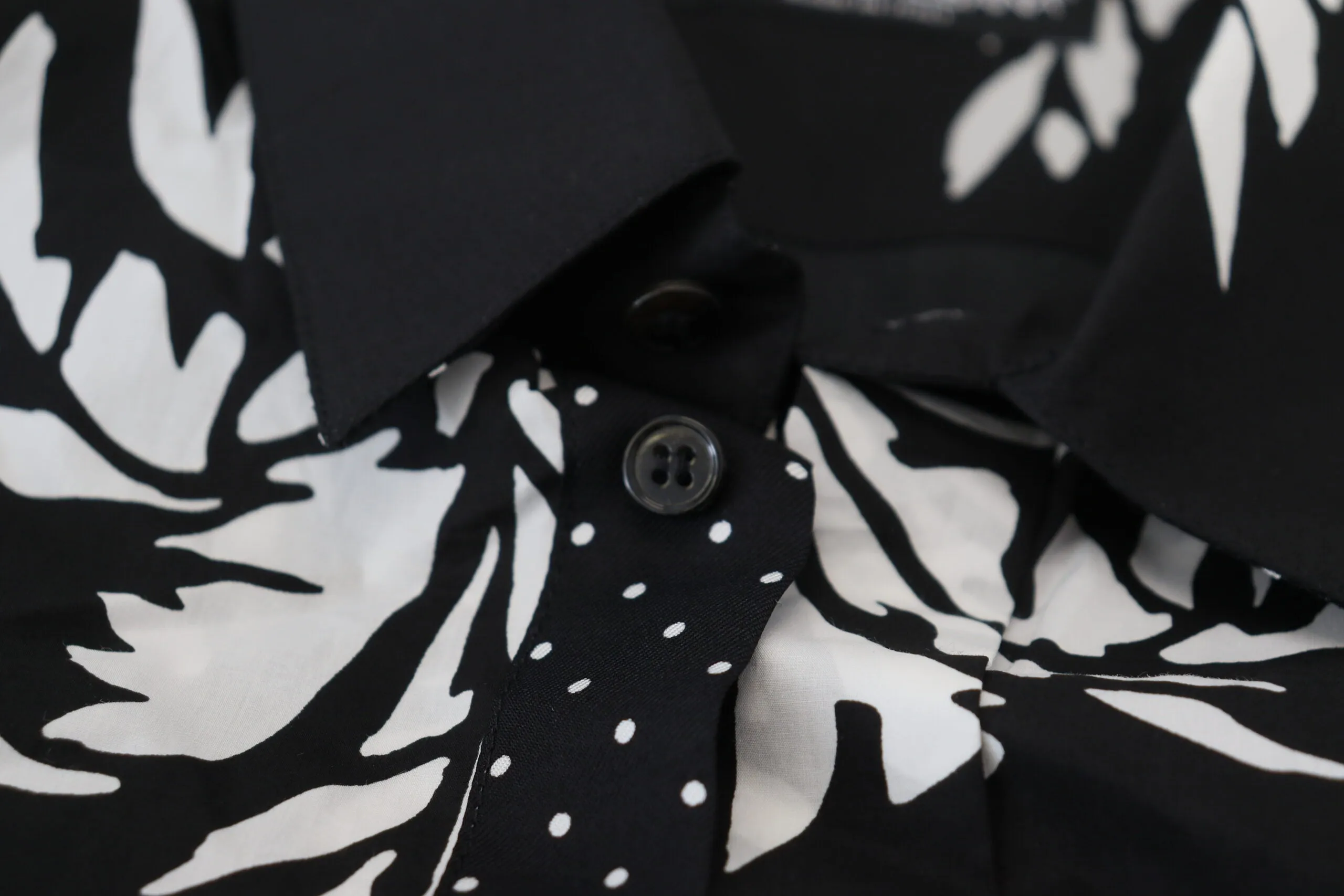 Elegant Black Palm Tree Print Casual Shirt sold by Louxly product image thumbnail 4
