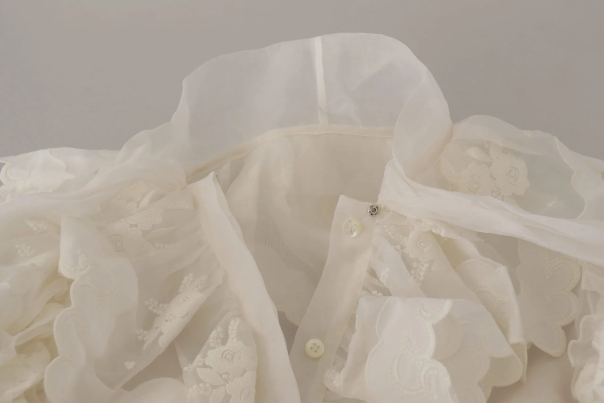 Elegant White Lace Silk-Cotton Top sold by Louxly product image thumbnail 4