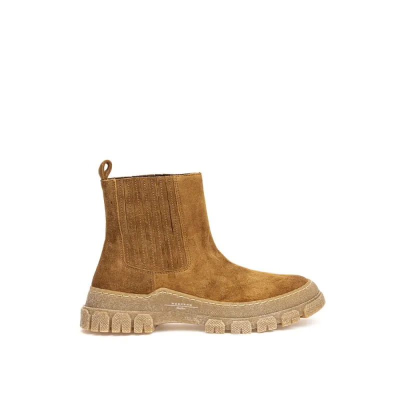 Brown Camoscio Boot sold by Louxly