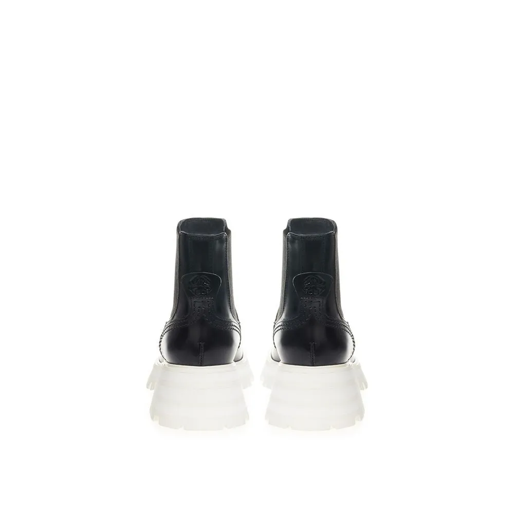 Elegant Leather Boots in Timeless Black sold by Louxly product image thumbnail 4