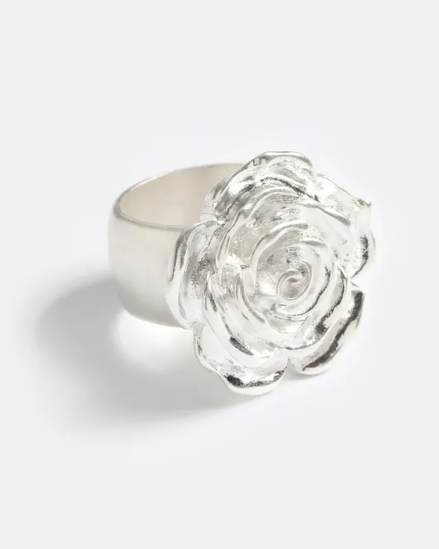 Rose 22 Ring sold by Emma Pills