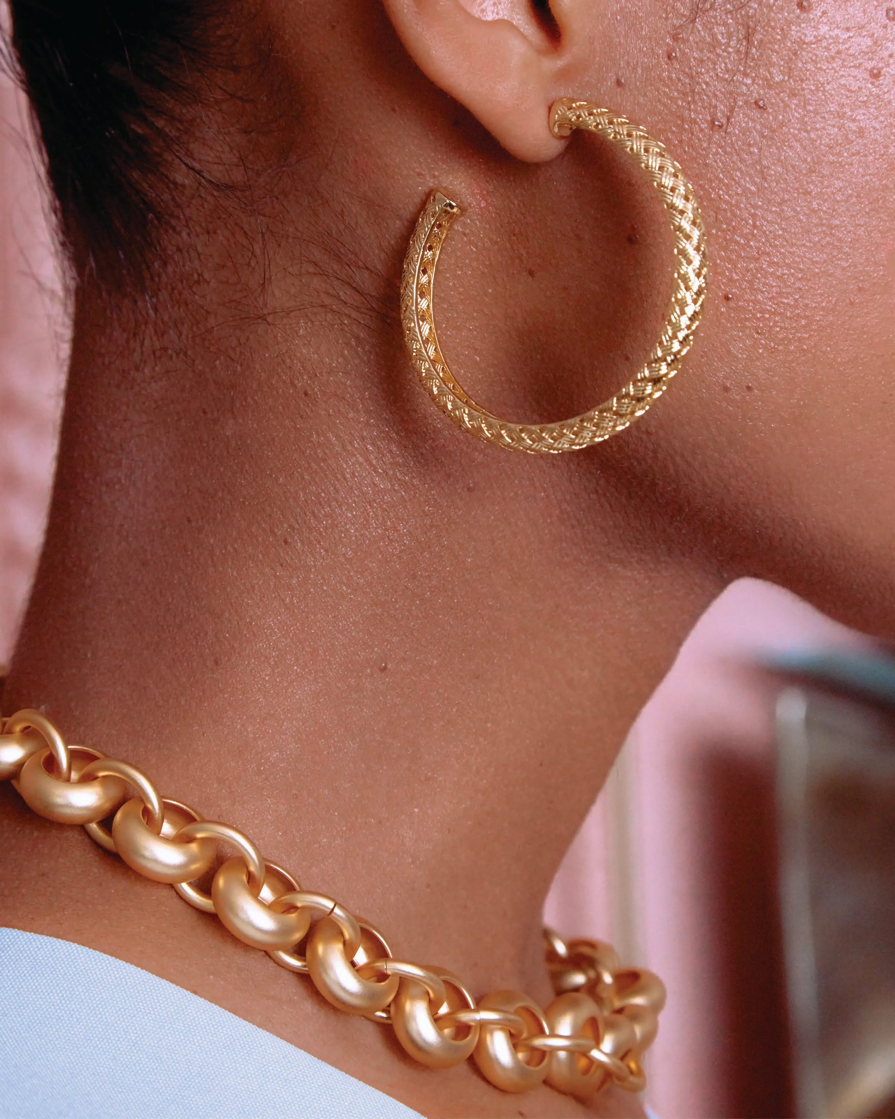 CAPRI EXTRA HOOPS sold by Emma Pills product image thumbnail 4