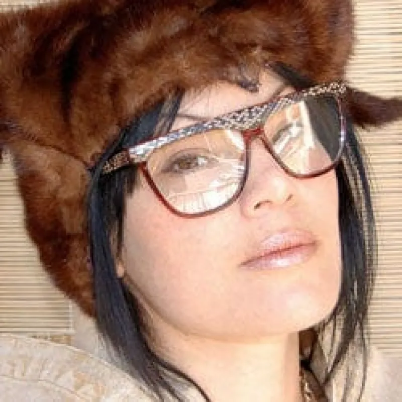 SLINK Demi/Tan Clear Glasses sold by Giant Vintage