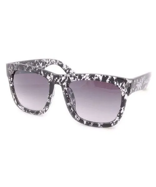 ROGER Crystal/Black sold by Giant Vintage