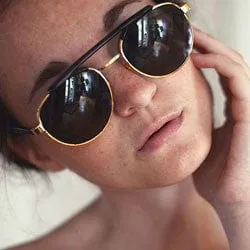 CYRUS Black sold by Giant Vintage