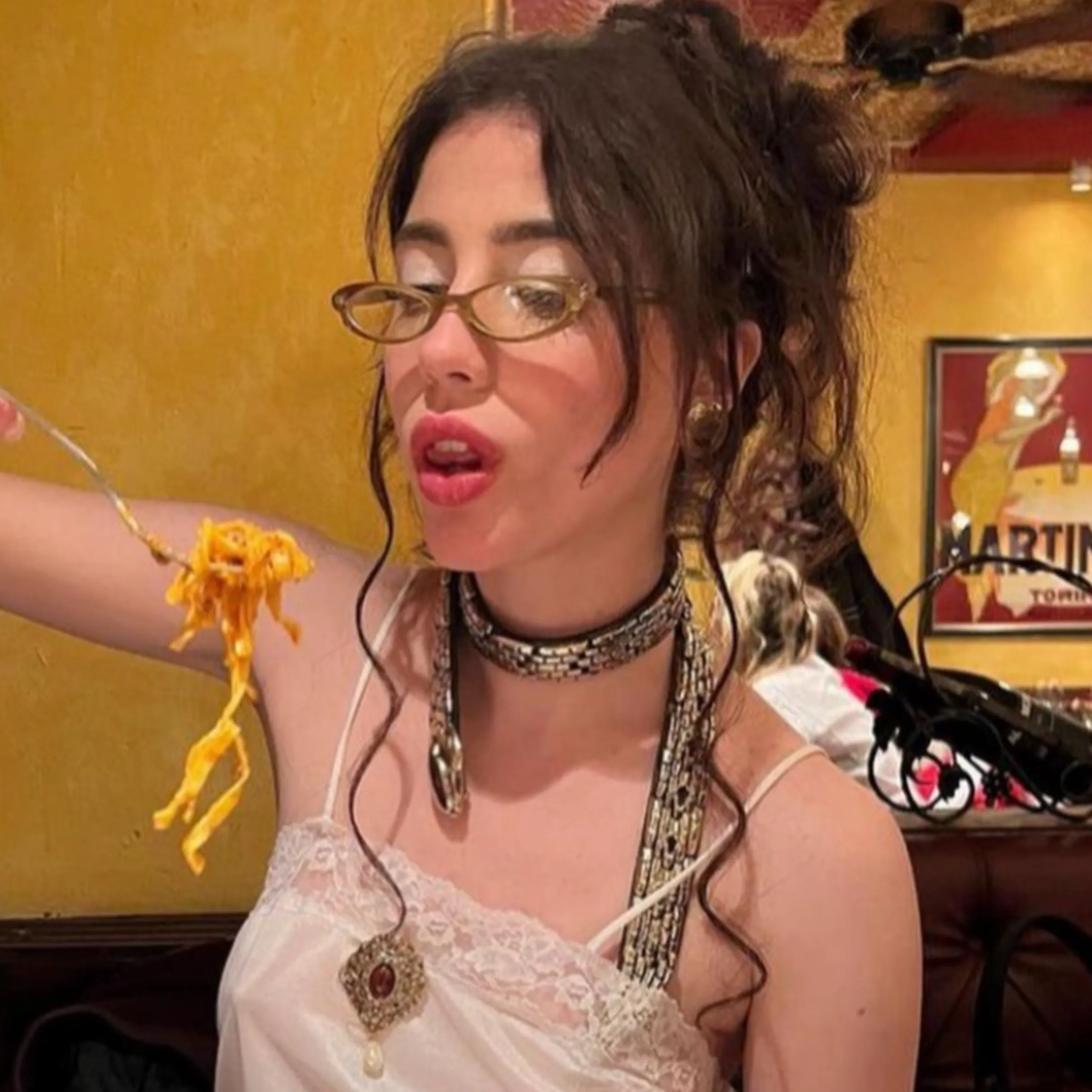 TALLY Amber Trending 90s Cat-Eye Sunglasses sold by Giant Vintage product image thumbnail 2