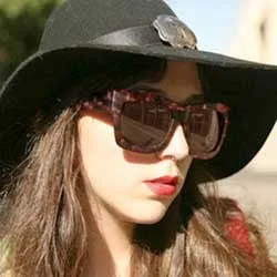 UHF Tortoise sold by Giant Vintage product image thumbnail 2