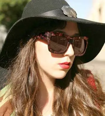 UHF Tortoise sold by Giant Vintage product image thumbnail 3