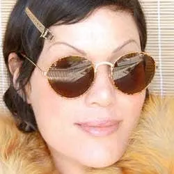 URBANA Amber 90s Classic Round Sunglasses sold by Giant Vintage product image thumbnail 2