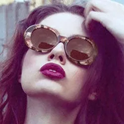 KURT Tan/Brown sold by Giant Vintage