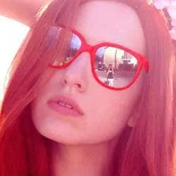 WAVES Red sold by Giant Vintage