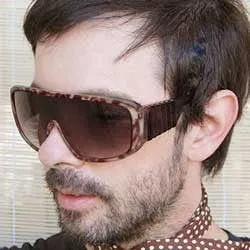 WEINER Demi sold by Giant Vintage