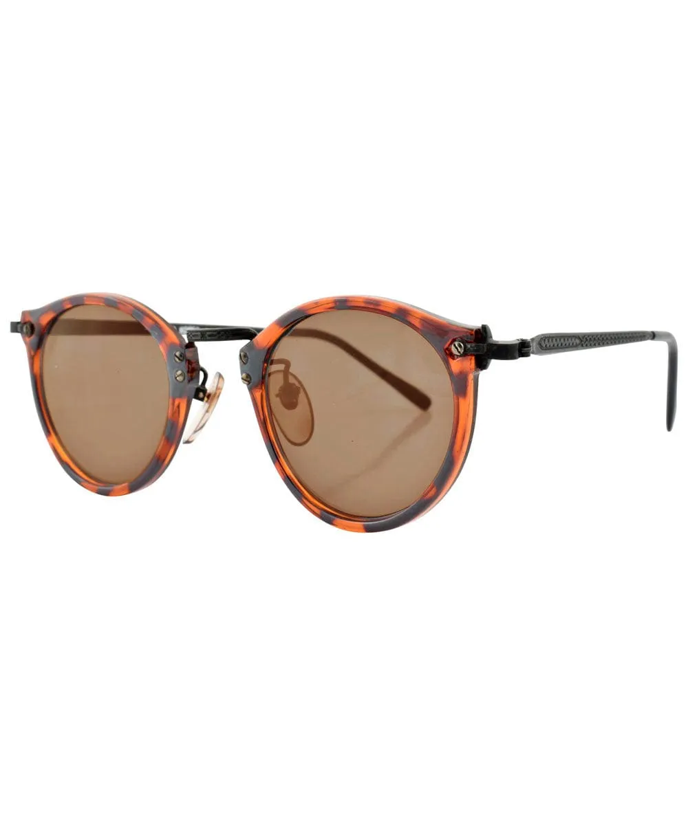 COURT Tortoise/Brown Classic Sunglasses sold by Giant Vintage product image thumbnail 2