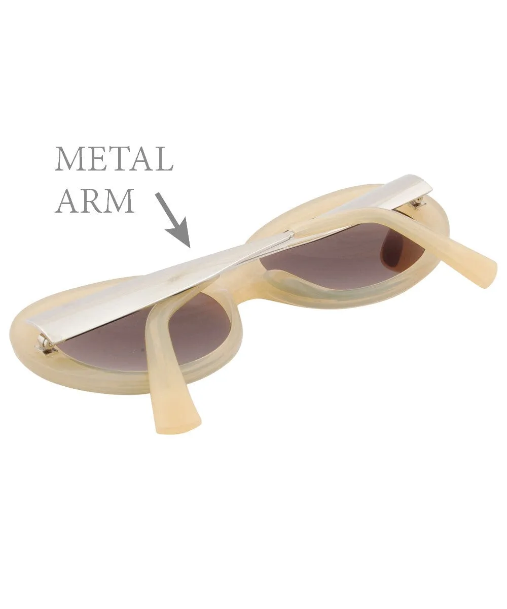 PAULLETTE natrolite sold by Giant Vintage product image thumbnail 3