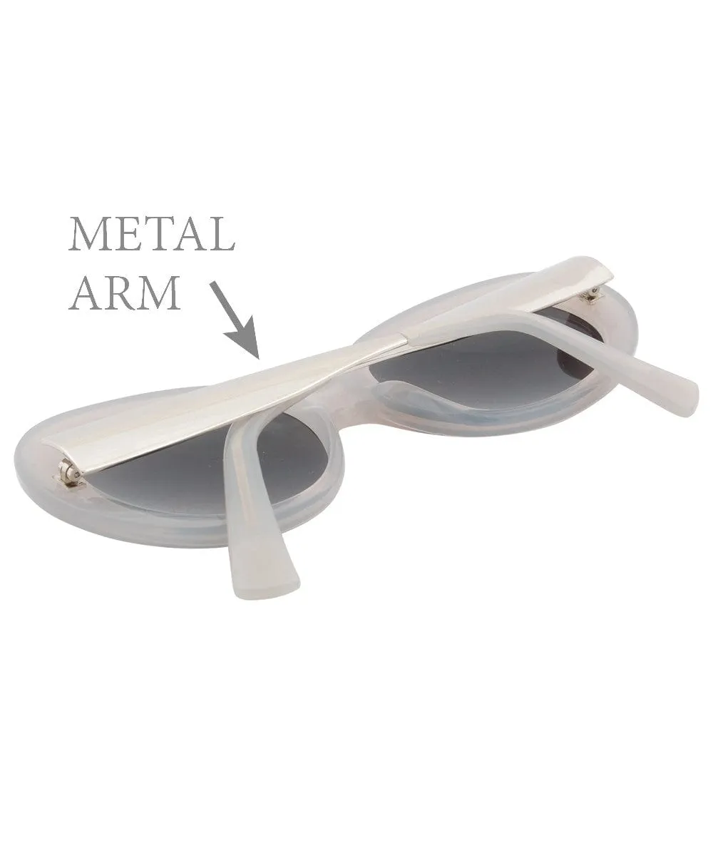 PAULLETTE Smoke sold by Giant Vintage product image thumbnail 5