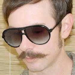 PINNER Black sold by Giant Vintage