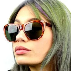 CHARMING Tortoise Cat-Eye Sunglasses sold by Giant Vintage