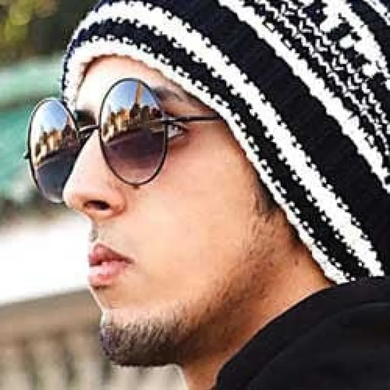 PONG Black/smog sold by Giant Vintage