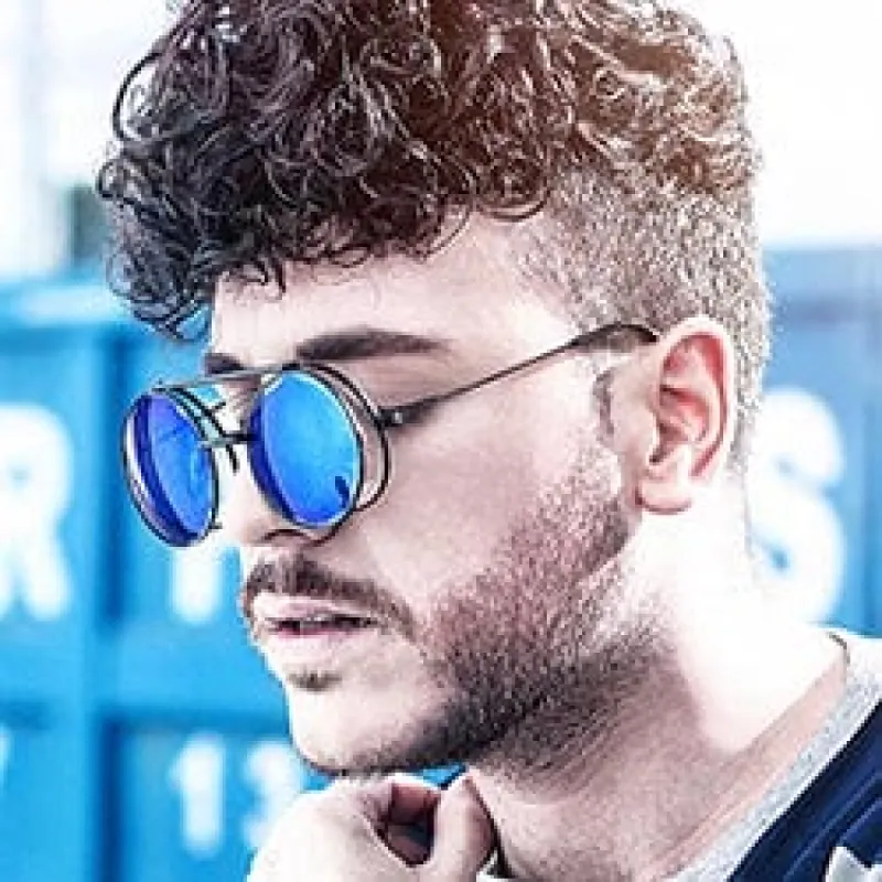 FLIP-POWER Black/Blue sold by Giant Vintage