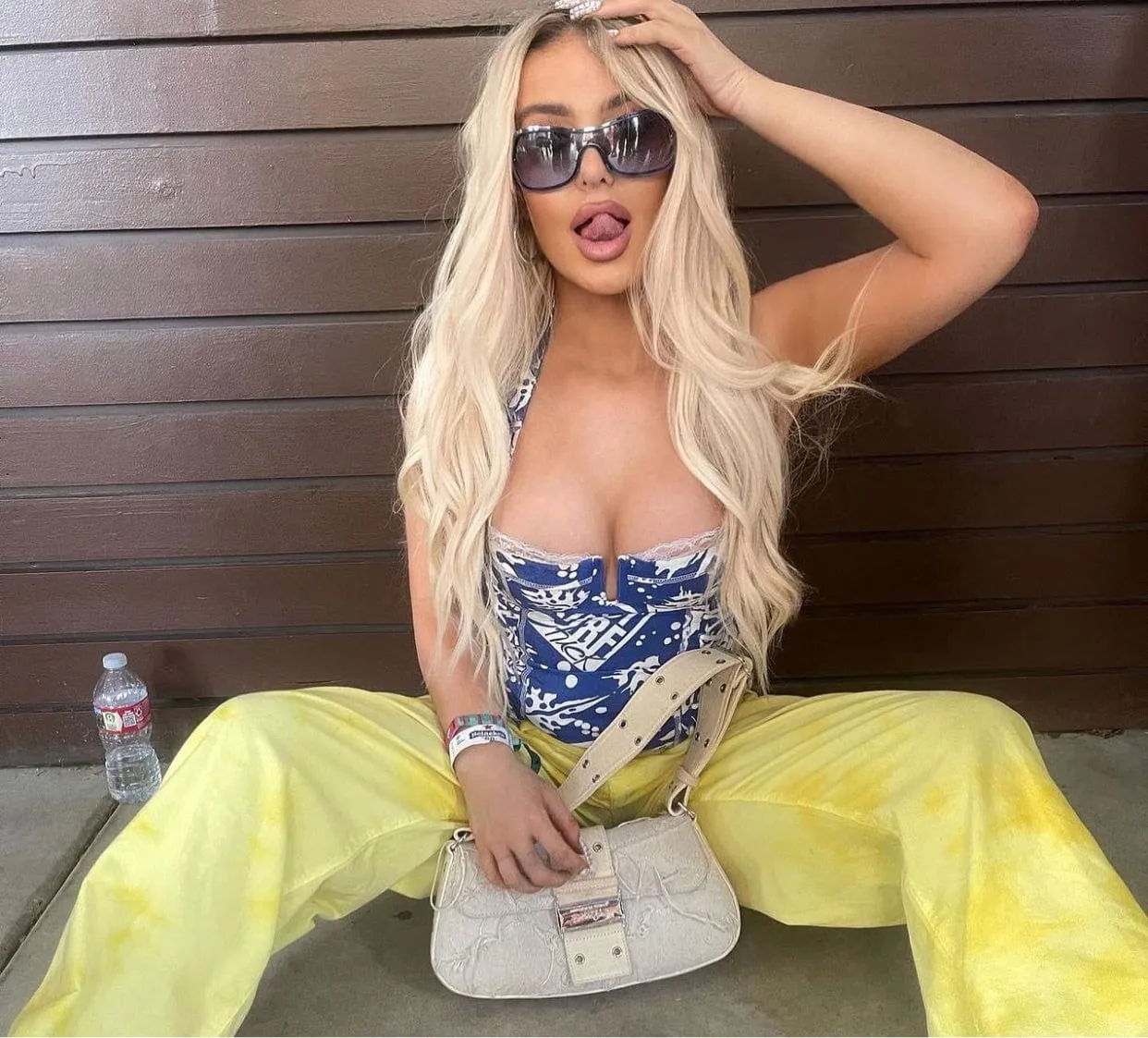 REDS Blue 70s Retro Sunglasses sold by Giant Vintage product image thumbnail 3