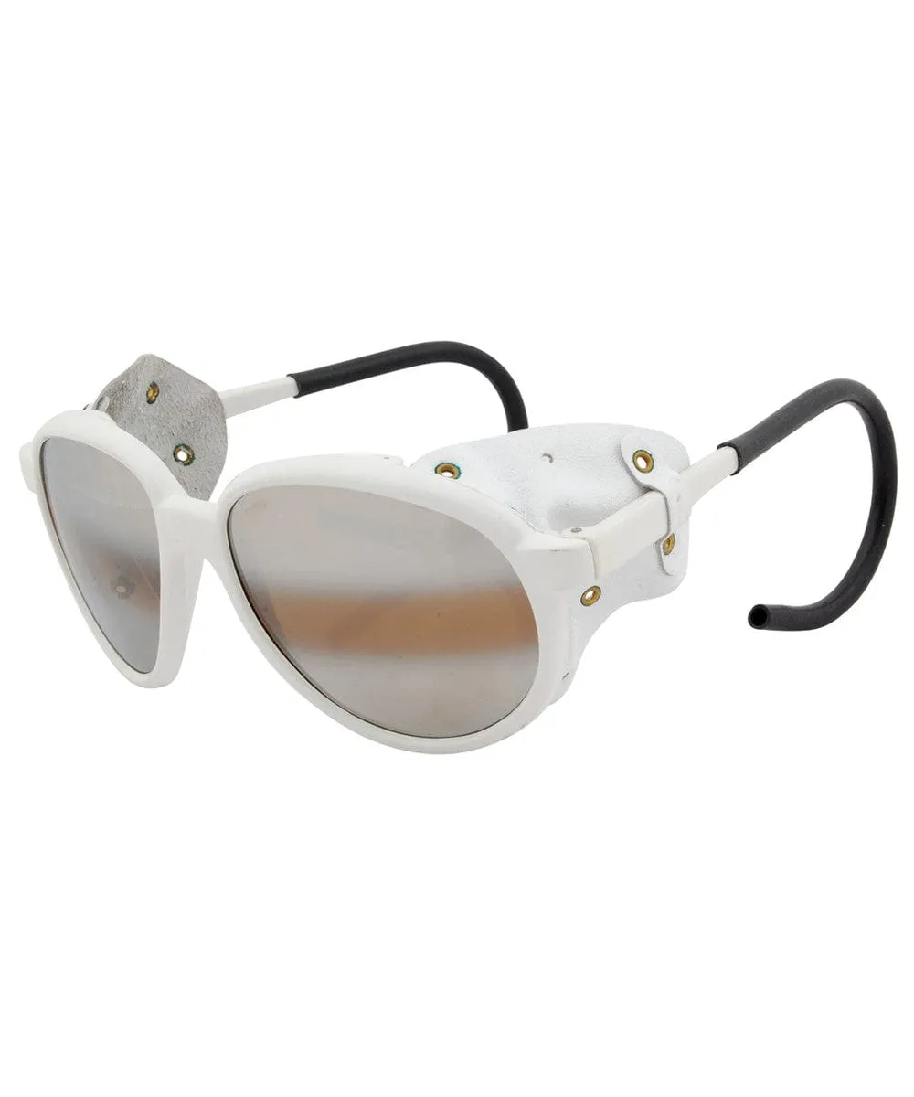 RESORT White sold by Giant Vintage product image thumbnail 2