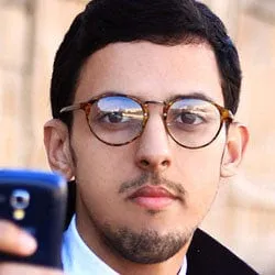 YALE Demi sold by Giant Vintage