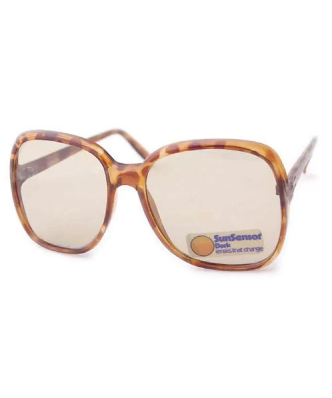 CX-FONDA Demi sold by Giant Vintage