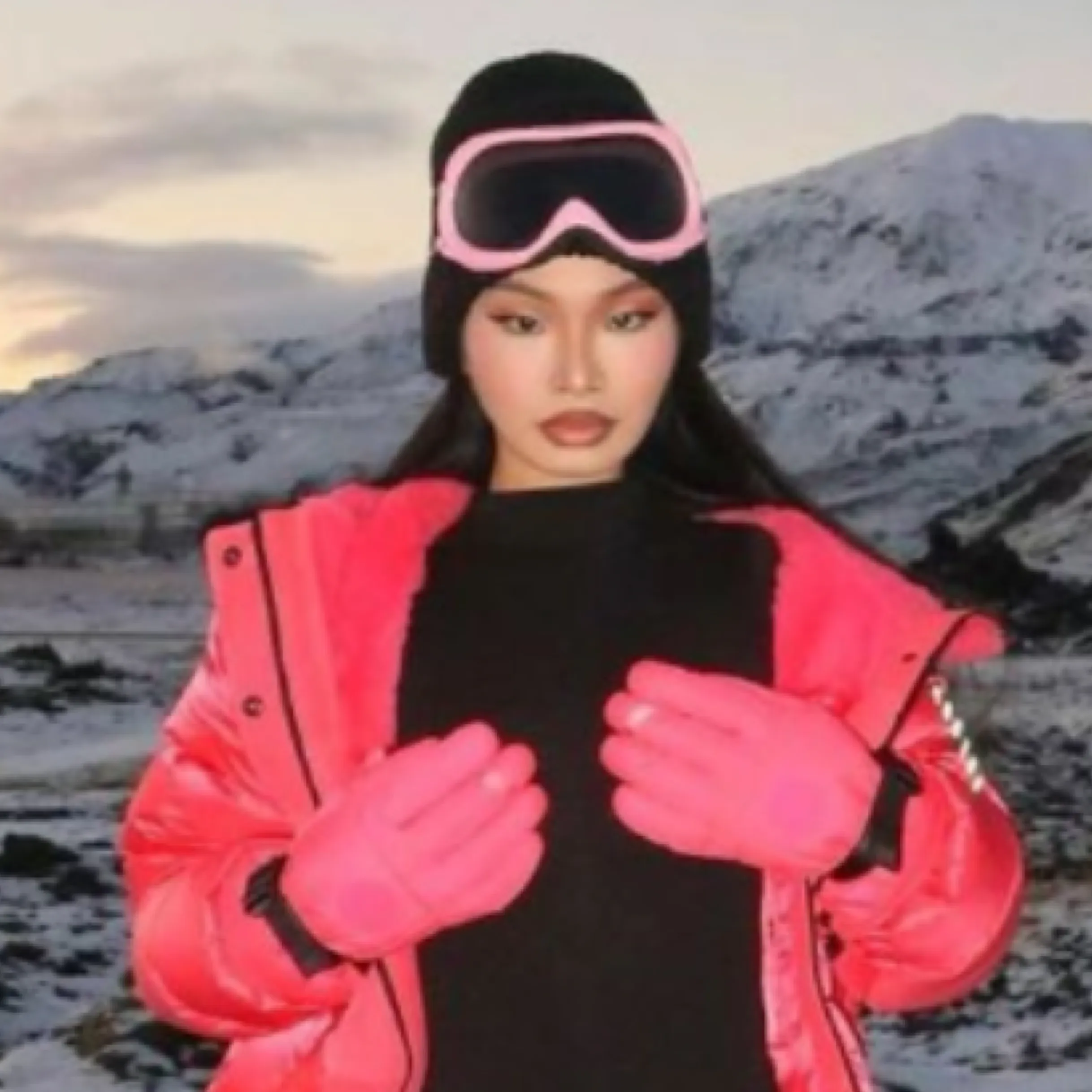 SNOWCAP Luxury Snow Goggles sold by Giant Vintage product image thumbnail 2