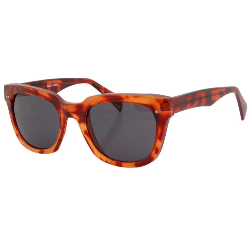 NOHO Tortoise Classic Sunglasses sold by Giant Vintage