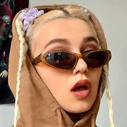 BLADE Demi Fashion-Forward Sunglasses sold by Giant Vintage product image thumbnail 4