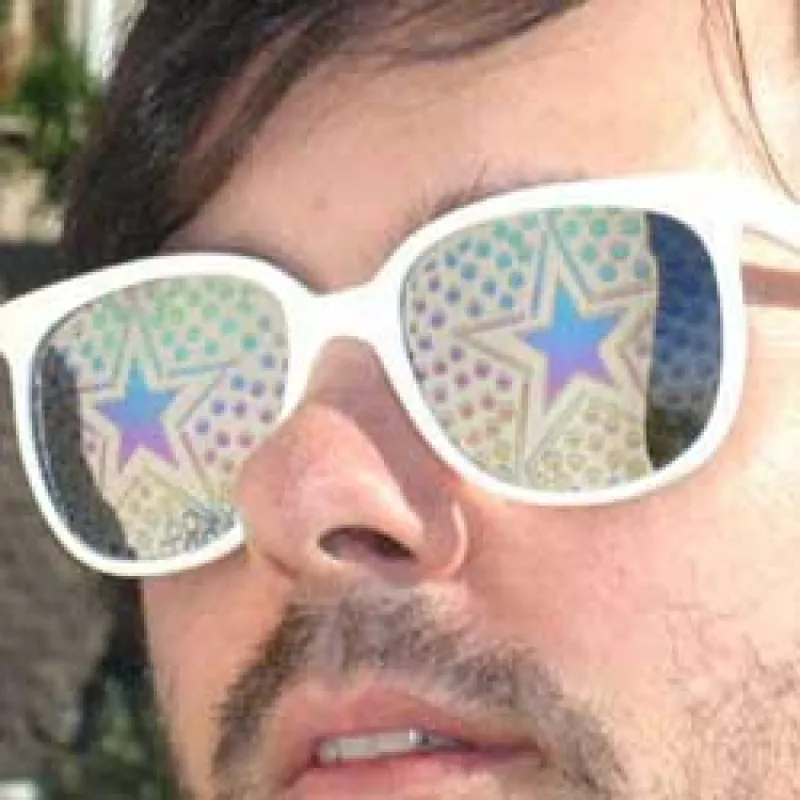 STARDOT White 80s Sunglasses sold by Giant Vintage