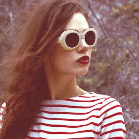 HEAVEN Ivory Indie Oval 90s Sunglasses sold by Giant Vintage product image thumbnail 2