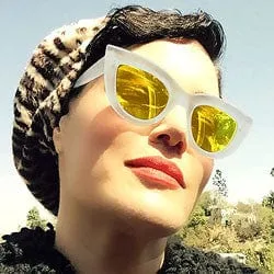 KIZZY frost/Gold sold by Giant Vintage