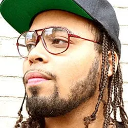 CARBONE Red sold by Giant Vintage