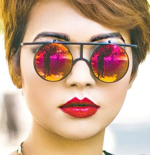 LEICA Black/fire sold by Giant Vintage product image thumbnail 3